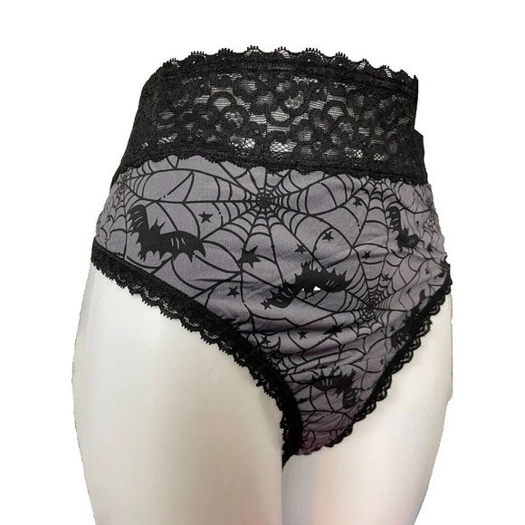 Torrid Plus 4 Black Bats Spider Web Lace Waistband/Trim Mid-Rise Thong Panties - Picture 3 of 6